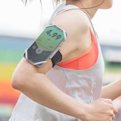 Bone Run Tie Running Armband